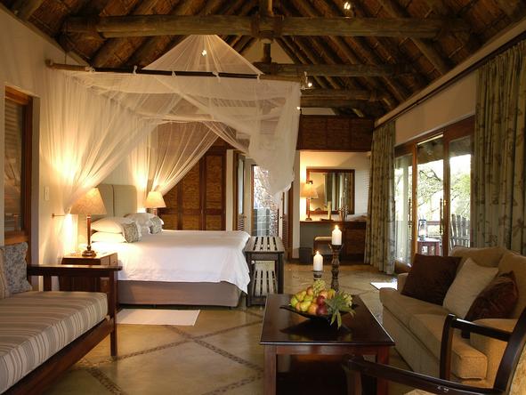 Thornybush Main Lodge - Bedroom 